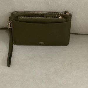 New Vince Camuto Leather Wristlet